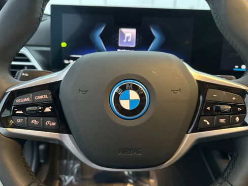Used 2025 BMW i4 eDrive40 w/ Driving Assistance Package image 22