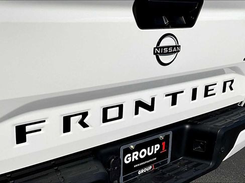 New 2026 Nissan Frontier SV w/ Tow Package image 15