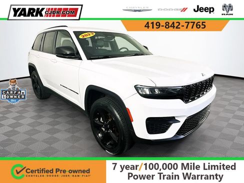 Certified 2023 Jeep Grand Cherokee Altitude AWD/4WD image 1