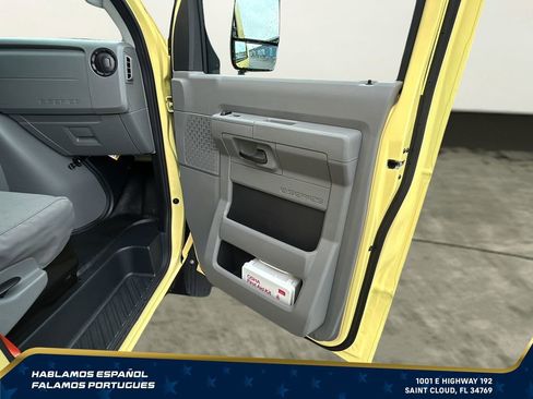 Used 2022 Ford E-450 and Econoline 450 Super Duty RWD image 29