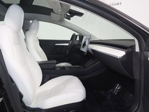 Used 2022 Tesla Model 3 Performance image 14