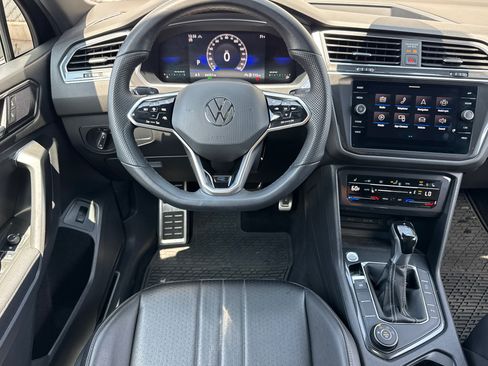 Used 2022 Volkswagen Tiguan SE R-Line AWD/4WD image 23