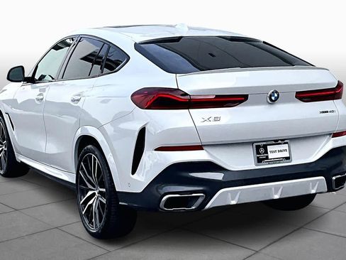 Used 2022 BMW X6 xDrive40i w/ Executive Package image 11
