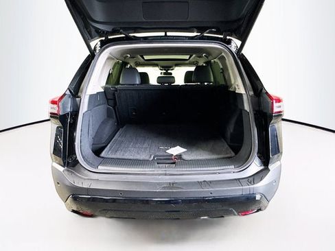 Certified 2023 Nissan Rogue SV w/ SV Premium B Package AWD/4WD image 22