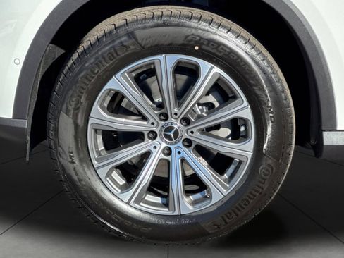 New 2026 Mercedes-Benz GLC 300 image 5