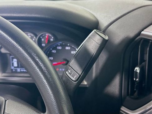 Used 2019 Chevrolet Silverado 1500 Custom w/ Custom Value Package image 17