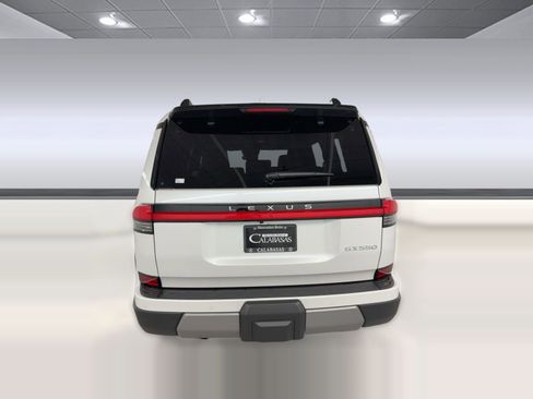 Used 2025 Lexus GX 550 image 10