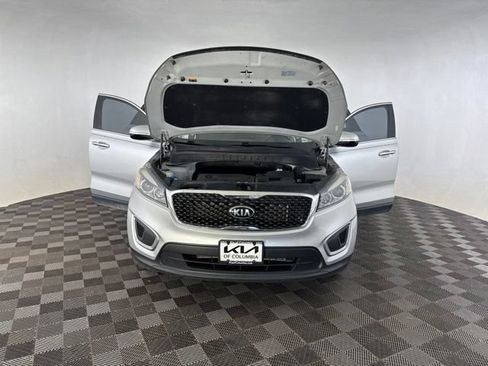 Used 2016 Kia Sorento FWD w/ LX Convenience Package image 13