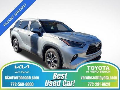 Used 2025 Toyota Highlander XLE