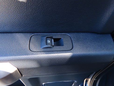 Used 2022 Ford F250 Platinum w/ FX4 Off-Road Package image 21