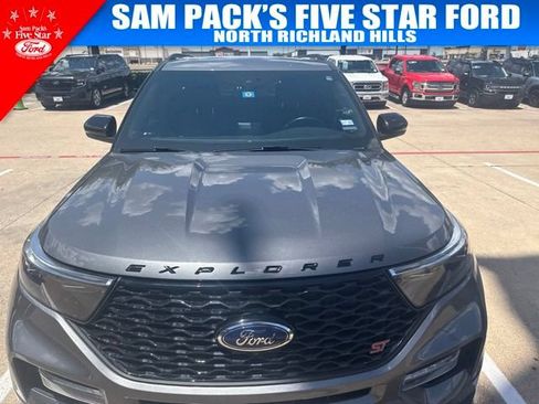 Used 2022 Ford Explorer ST w/ Equipment Group 401A RWD image 2