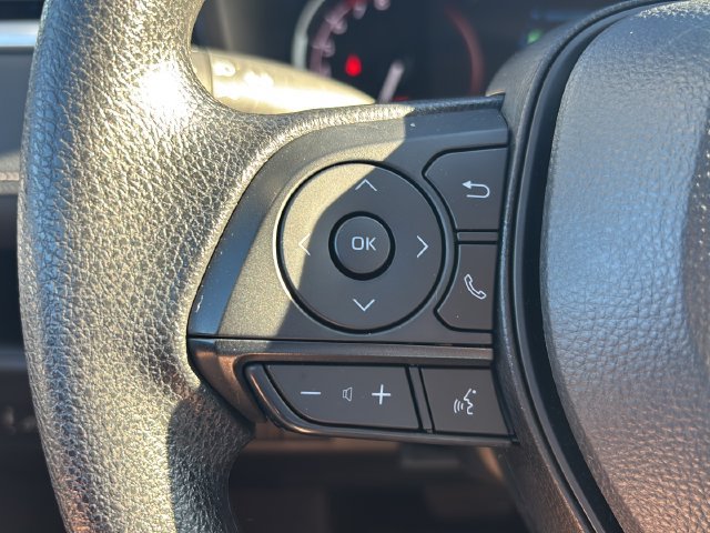 Used 2025 Toyota RAV4 XLE w/ Convenience Package FWD image 18