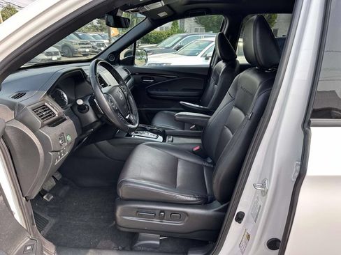 Used 2023 Honda Ridgeline Black Edition image 11