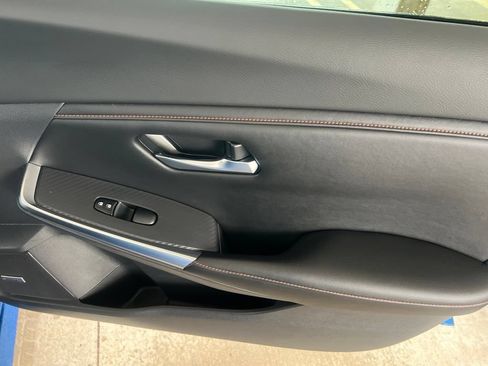 Used 2020 Nissan Sentra SR w/ Premium Package FWD image 21