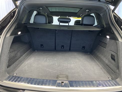 Used 2024 Porsche Cayenne image 37