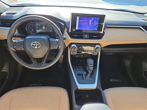 Used 2024 Toyota RAV4 XLE image 9