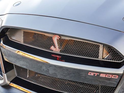 Used 2022 Ford Mustang Shelby GT500 w/ Carbon Fiber Track Pack image 6