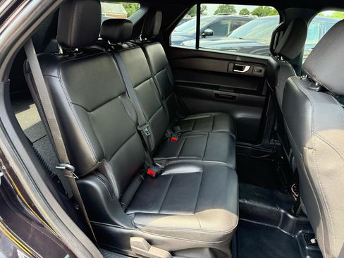 Used 2022 Ford Explorer 4WD Police Interceptor image 18