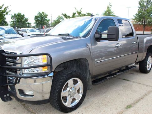 Used 2013 Chevrolet Silverado 2500 LT w/ Custom Sport Truck Package AWD/4WD image 1