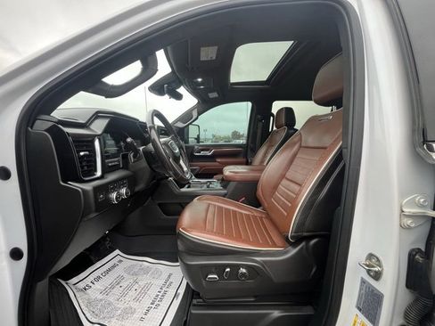 Used 2024 GMC Sierra 2500 Denali Ultimate w/ Max Trailering Package image 11