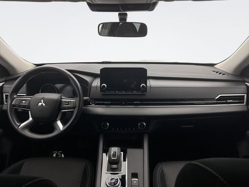 Used 2022 Mitsubishi Outlander ES image 14