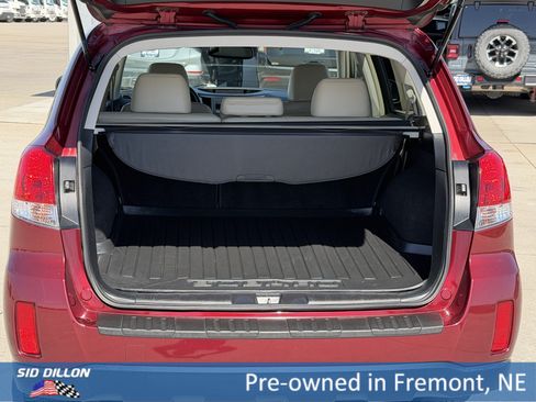 Used 2011 Subaru Outback 2.5i Limited w/ PWR Moonroof Pkg AWD/4WD image 5