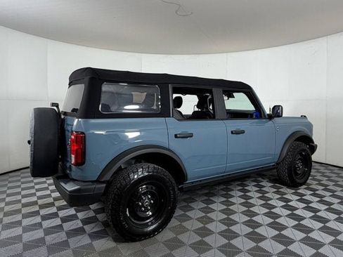 Used 2023 Ford Bronco Black Diamond image 4