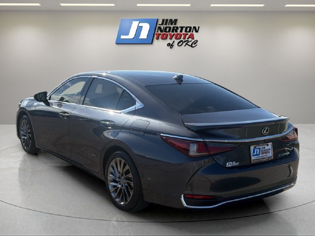 Used 2024 Lexus ES 300h Ultra Luxury w/ Accessory Package (Z2) FWD image 7