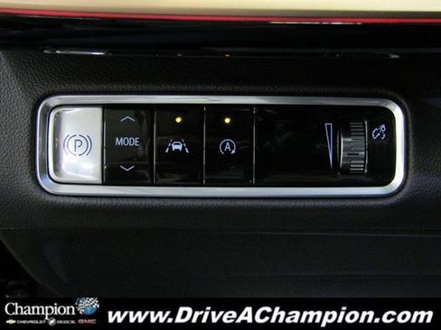 Certified 2025 Buick Envision Sport Touring image 24