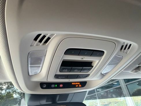 Used 2025 Buick Envision Sport Touring AWD/4WD image 25