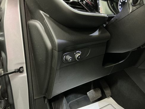 Used 2023 Buick Envision Essence FWD image 11