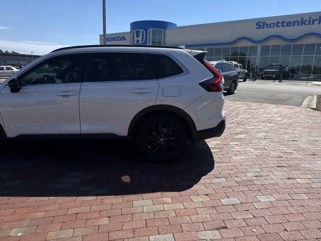 Used 2023 Honda CR-V Sport Touring image 6