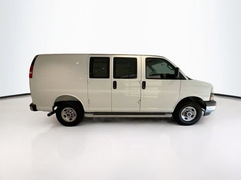 Used 2025 GMC Savana 2500 w/ Driver Convenience Package RWD image 8