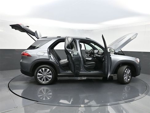 Used 2022 Mercedes-Benz GLE 350 4MATIC w/ Premium Package image 39