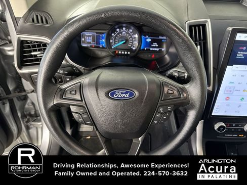 Used 2023 Ford Edge SE image 11