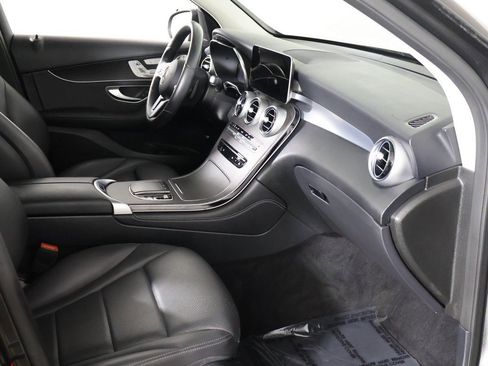 Used 2021 Mercedes-Benz GLC 300 4MATIC w/ Multimedia Package image 27