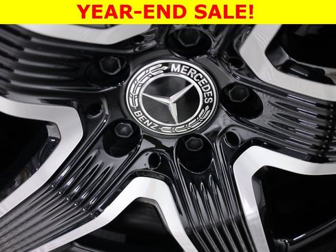 Certified 2025 Mercedes-Benz GLC 300 4MATIC image 8