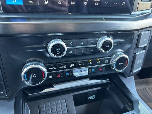 Used 2024 Ford F250 Lariat w/ FX4 Off-Road Package image 42