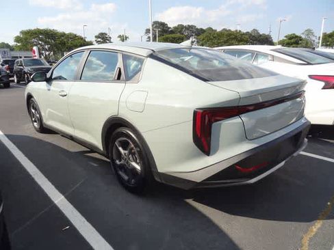 Used 2025 Kia K4 FWD image 6