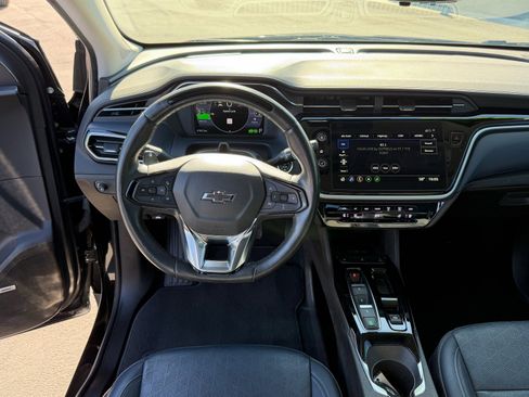 Used 2022 Chevrolet Bolt EUV Premier w/ Sun & Sound Package image 13