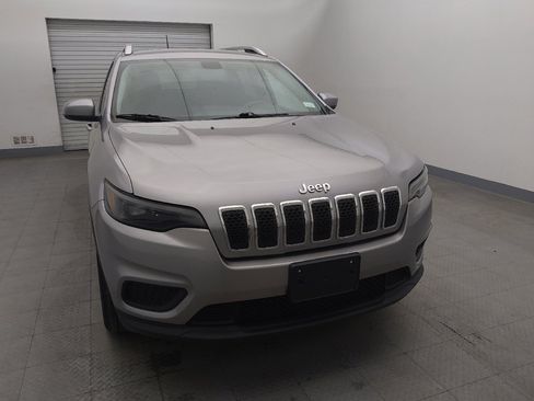 Used 2020 Jeep Cherokee Latitude image 14