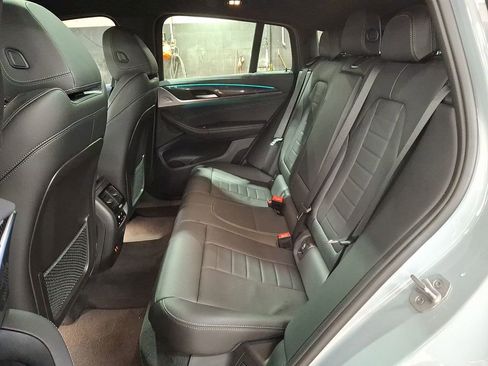 Certified 2023 BMW X4 M40i w/ Premium Package image 7