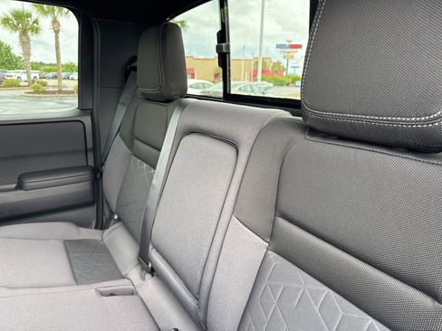 New 2026 Nissan Frontier SV w/ SV Convenience Package RWD image 14