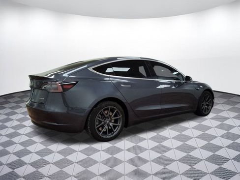 Used 2018 Tesla Model 3 Long Range image 8