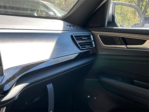 New 2026 Volkswagen Atlas Cross Sport SE image 17