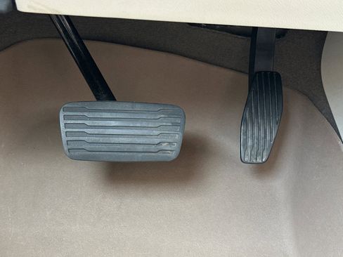 Used 2021 GMC Yukon Denali w/ Denali Premium Package image 45