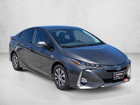 Used 2020 Toyota Prius Prime Limited FWD image 3