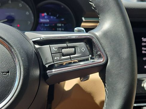 Certified 2023 Porsche Macan S AWD/4WD image 29