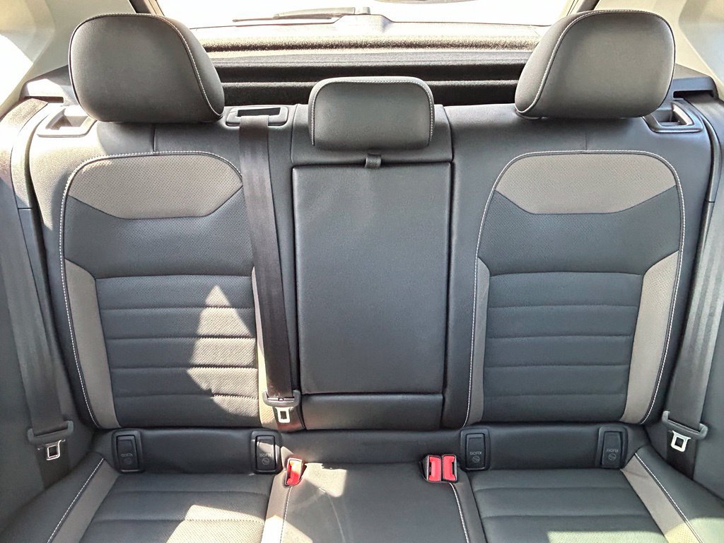 Certified 2023 Volkswagen Taos SEL AWD/4WD image 16
