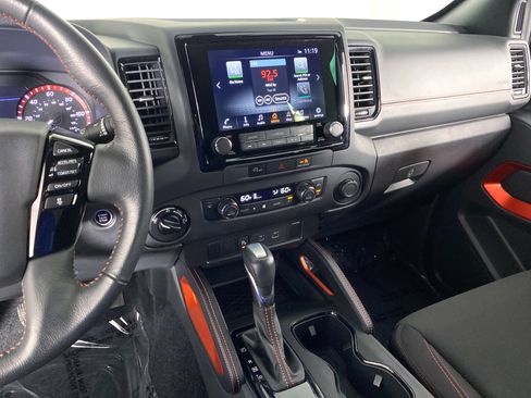 Used 2023 Nissan Frontier PRO-4X w/ Technology Package AWD/4WD image 27